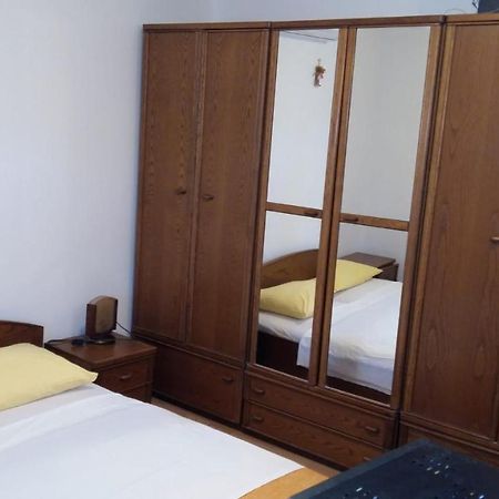 Apartmani Slavica Makarska Ngoại thất bức ảnh