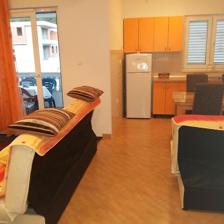 Apartmani Slavica Makarska Ngoại thất bức ảnh